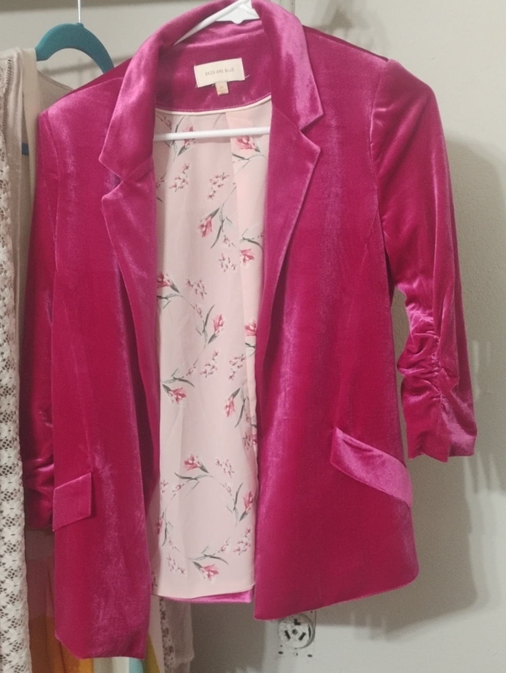 Skies Are Blue Velvet Blazer in Bright Fuchsia